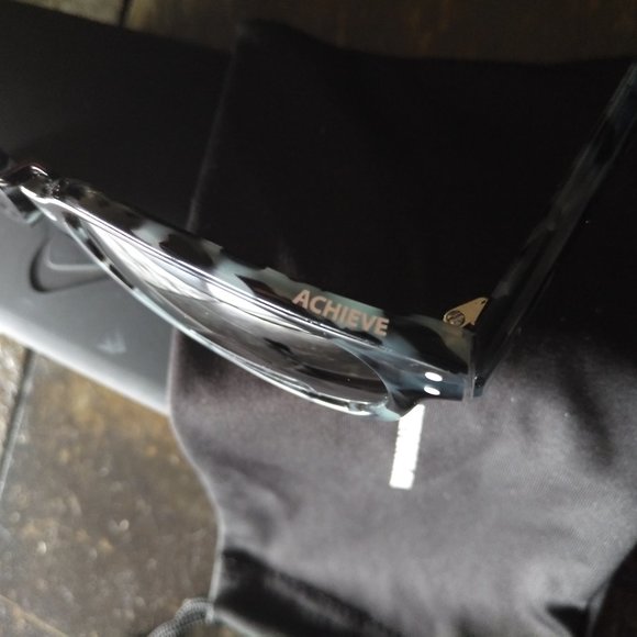 Nike Achieve Grey Tortoise/Black Sunglasses - Picture 4 of 7
